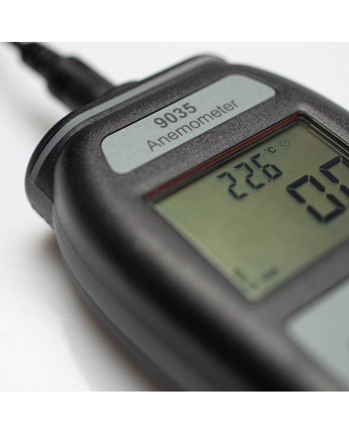 ETI Anemometer & termometer modell 9035, visar samtidigt lufthastighet och temperatur. Max & Min. Givaren är monterad på spiralkabel