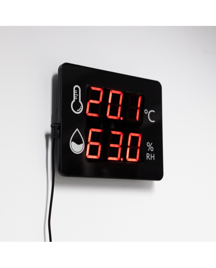 ETI Stor digital termometer och hygrometer för väggmontage i publika lokaler, som skolor och kontor. Minsta varianten med måtten 25 x 170 x 210mm